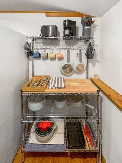 Breezy Hill Eccentric Studio Cottage Accord Extérieur photo